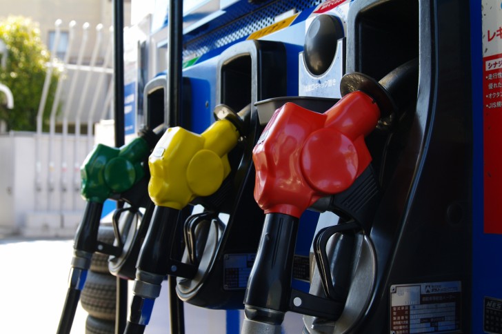 Ministro de Minas y Energía aclaró si se mantendrá la reducción en el precio de la gasolina a pesar de la guerra en Ir&aac